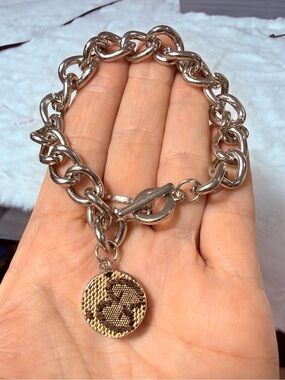 Gucci upcycled Silver Chain Bracelet with Medallion toggle closure